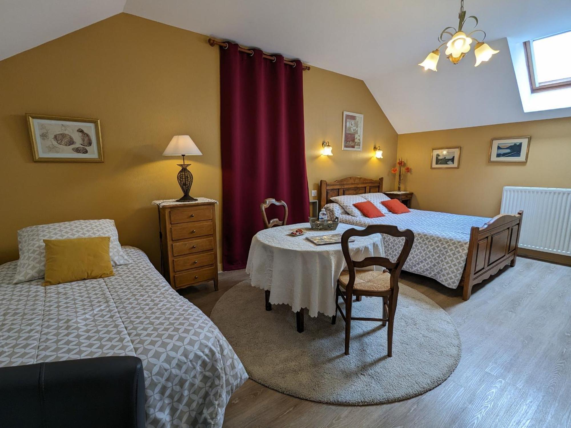 Bed and Breakfast Charme Au Coeur Des Chateaux : Chambre D'Hotes Avec Wifi - Fr-1-590-329 Tavers Экстерьер фото