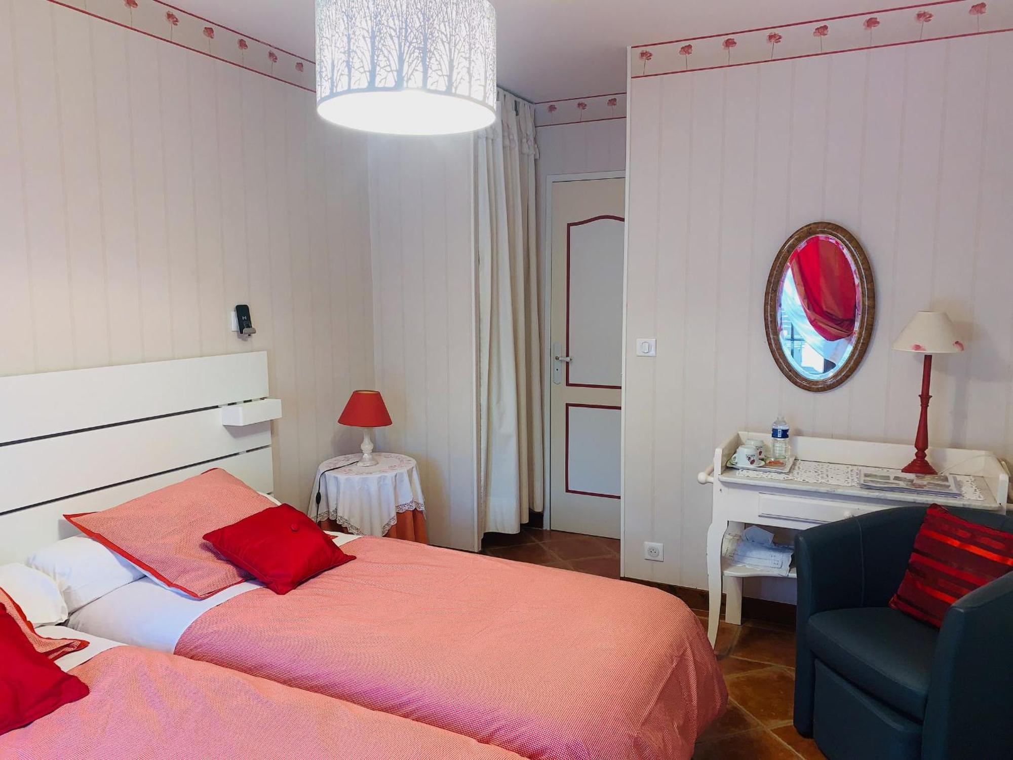 Bed and Breakfast Charme Au Coeur Des Chateaux : Chambre D'Hotes Avec Wifi - Fr-1-590-329 Tavers Экстерьер фото